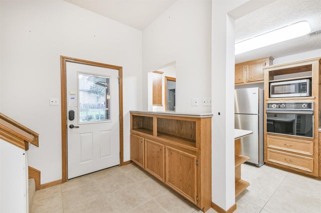 252 Springs Edge Drive, Conroe, TX 77356