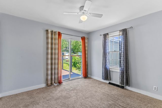 1433 E Division Street, Springfield, MO 65803