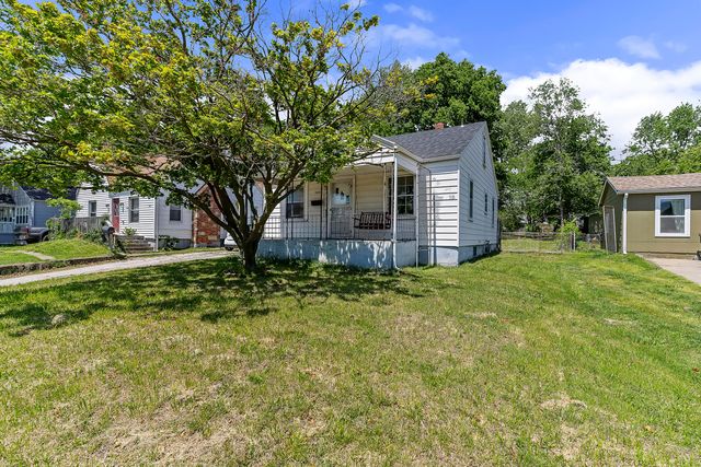 1433 E Division Street, Springfield, MO 65803