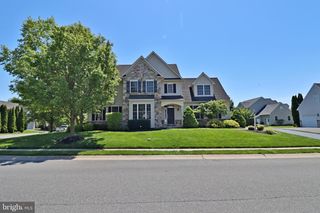 312 SQUIRE LN, Lititz, PA 17543