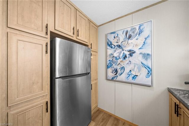 372 Santa Fe TRL, North Fort Myers, FL 33917