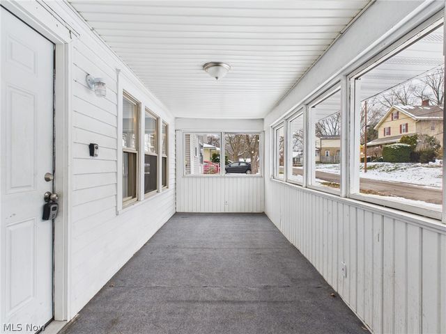 754 Arcadia Avenue, Cuyahoga Falls, OH 44221
