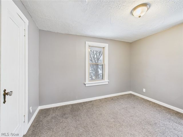 754 Arcadia Avenue, Cuyahoga Falls, OH 44221