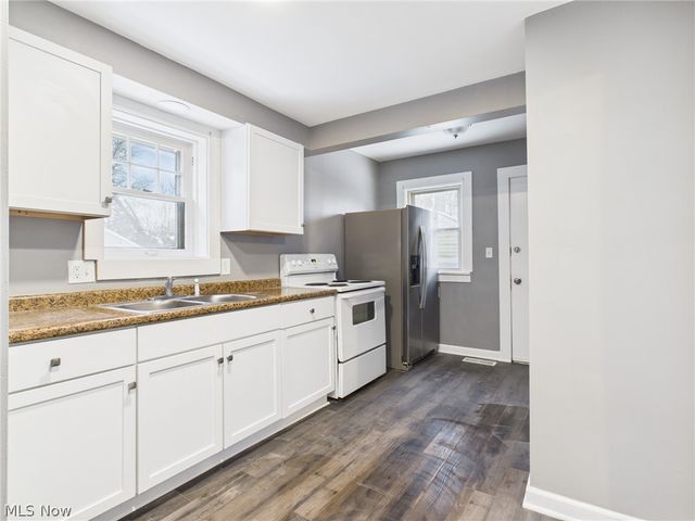 754 Arcadia Avenue, Cuyahoga Falls, OH 44221