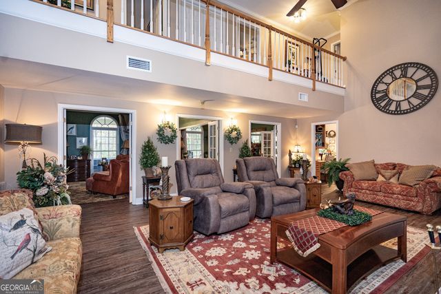 102 Canterbury Drive, Lagrange, GA 30241