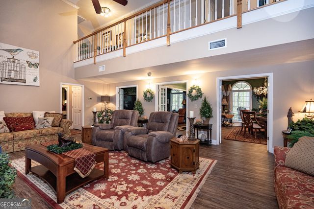 102 Canterbury Drive, Lagrange, GA 30241