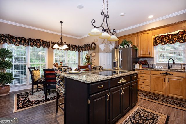 102 Canterbury Drive, Lagrange, GA 30241