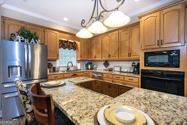 102 Canterbury Drive, Lagrange, GA 30241
