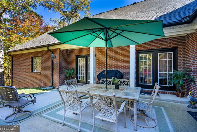 102 Canterbury Drive, Lagrange, GA 30241