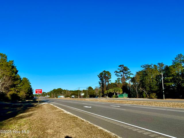 20689 Us Highway 17, Hampstead, NC 28443