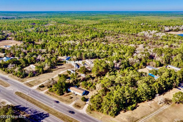 20689 Us Highway 17, Hampstead, NC 28443