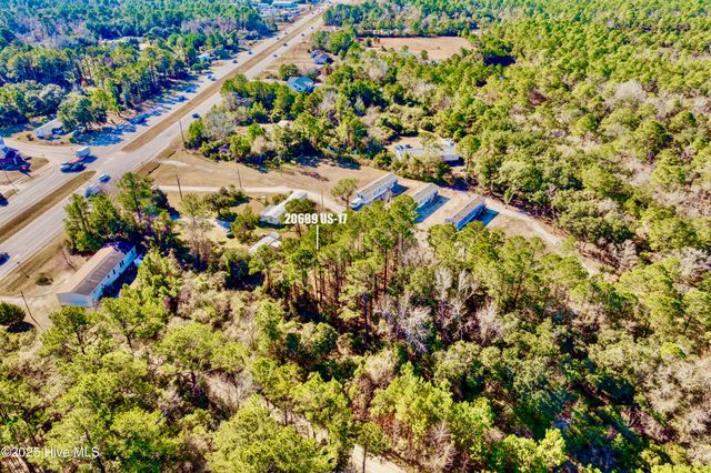 20689 Us Highway 17, Hampstead, NC 28443