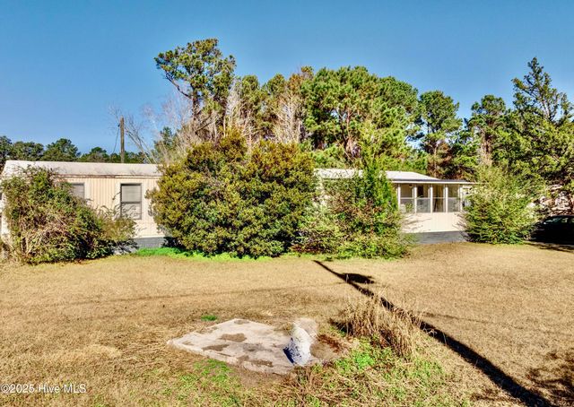 20689 Us Highway 17, Hampstead, NC 28443