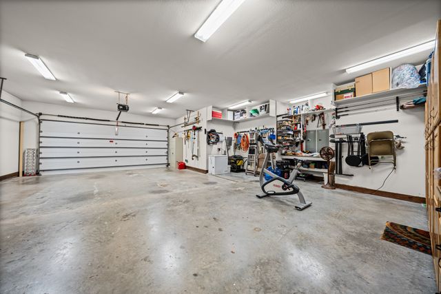 1252 Briar Court, Whitney, TX 76692