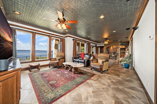 1252 Briar Court, Whitney, TX 76692