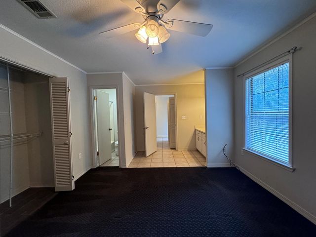 207 W Pinoak Court, Crestview, FL 32539