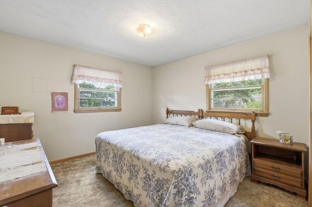 17924 Bell Circle W, Minnetonka, MN 55345