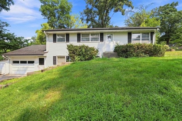 17924 Bell Circle W, Minnetonka, MN 55345