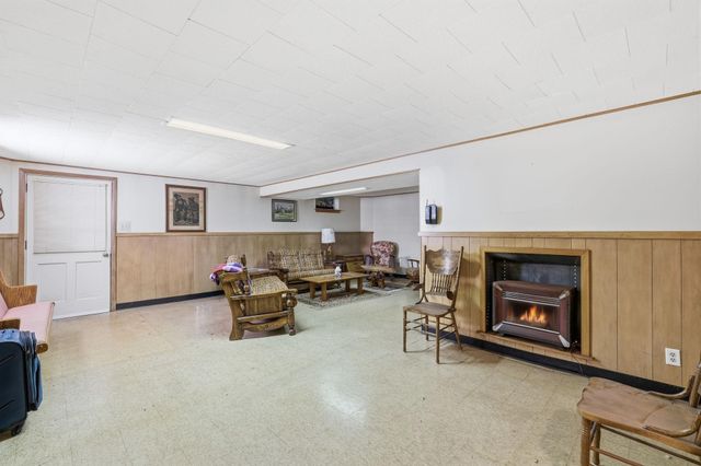 17924 Bell Circle W, Minnetonka, MN 55345