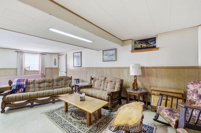17924 Bell Circle W, Minnetonka, MN 55345