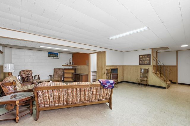 17924 Bell Circle W, Minnetonka, MN 55345