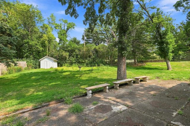 17924 Bell Circle W, Minnetonka, MN 55345