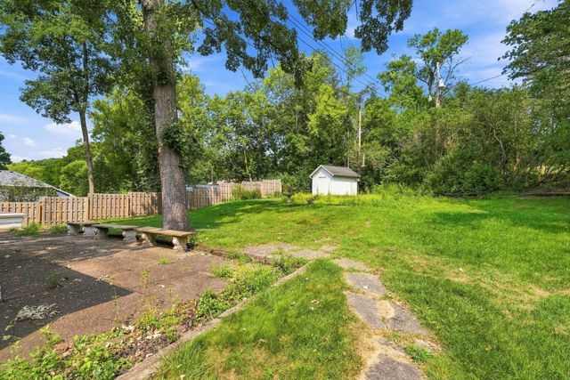 17924 Bell Circle W, Minnetonka, MN 55345