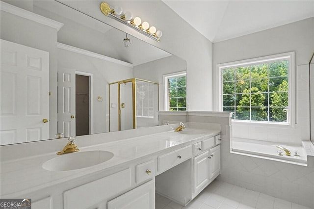 128 Crown Glen Way, Stockbridge, GA 30281