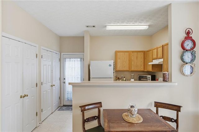 79 Timber Ridge Drive, Cartersville, GA 30121