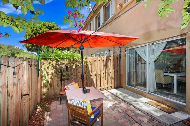 10720 NW 82nd Ter 1-8, Doral, FL 33178