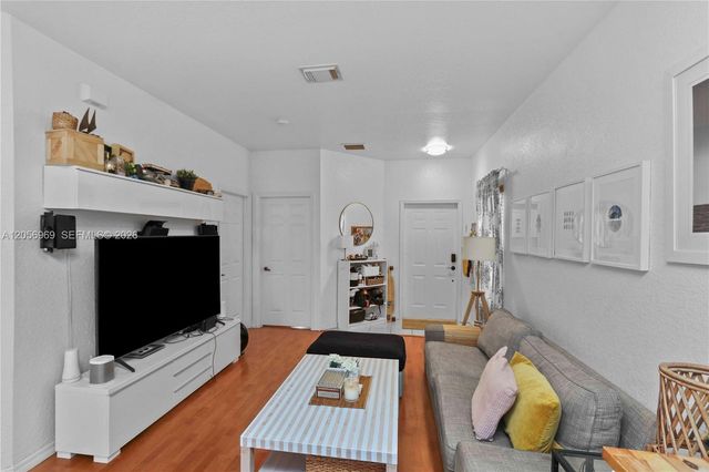 10720 NW 82nd Ter 1-8, Doral, FL 33178