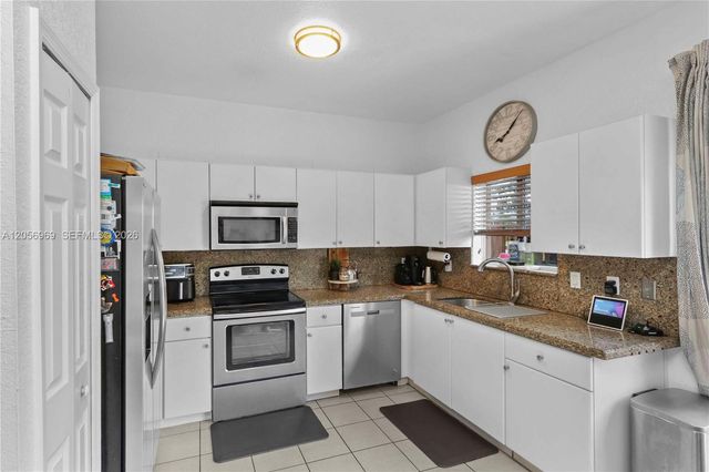 10720 NW 82nd Ter 1-8, Doral, FL 33178