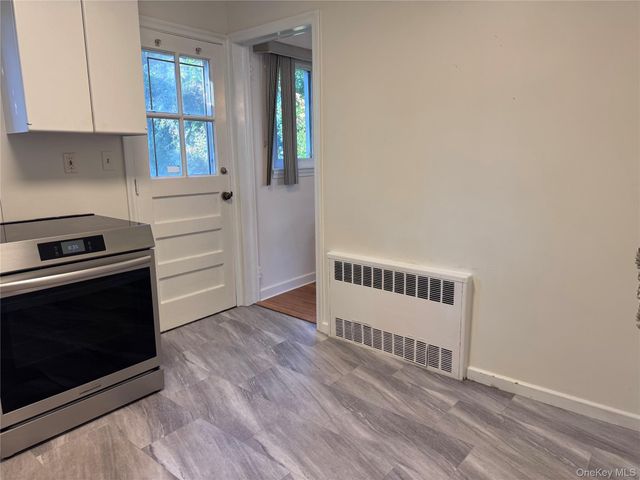 625 Knollwood Drive, West Hempstead, NY 11552