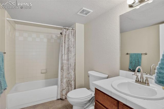 6178 Cumbre Vista Way, Colorado Springs, CO 80924