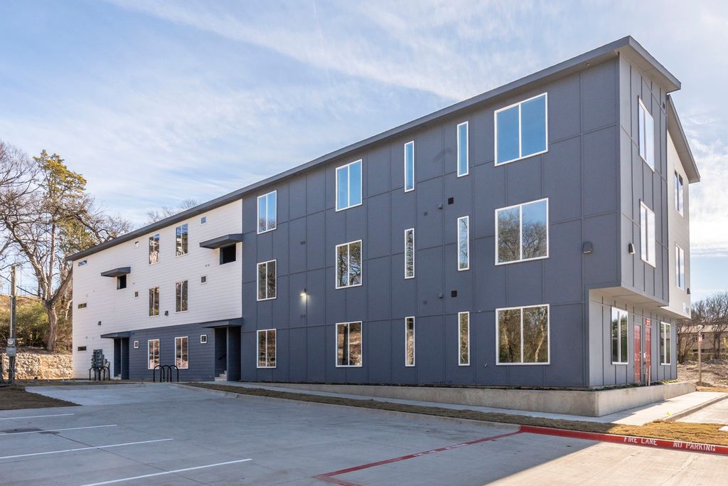 948 Corinth Street 3, Dallas, TX 75215