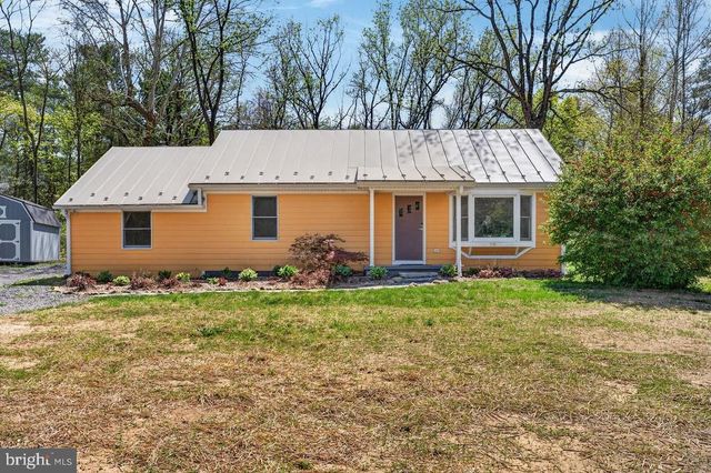 202 LAKE ARROWHEAD RD, Luray, VA 22835