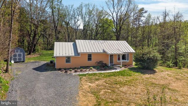 202 LAKE ARROWHEAD RD, Luray, VA 22835