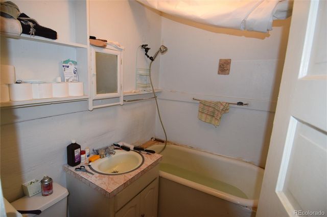 1106 Main Street, Canon City, CO 81212