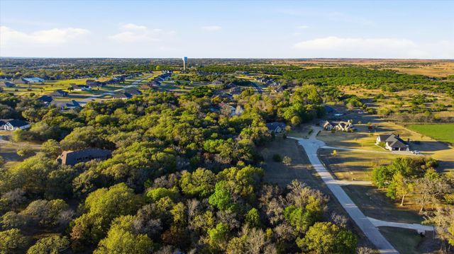 417 Acorn Trail, Granbury, TX 76049