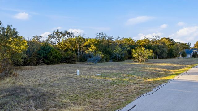 417 Acorn Trail, Granbury, TX 76049