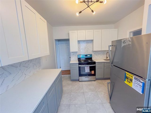 624 19th Street, Newark, NJ 07103