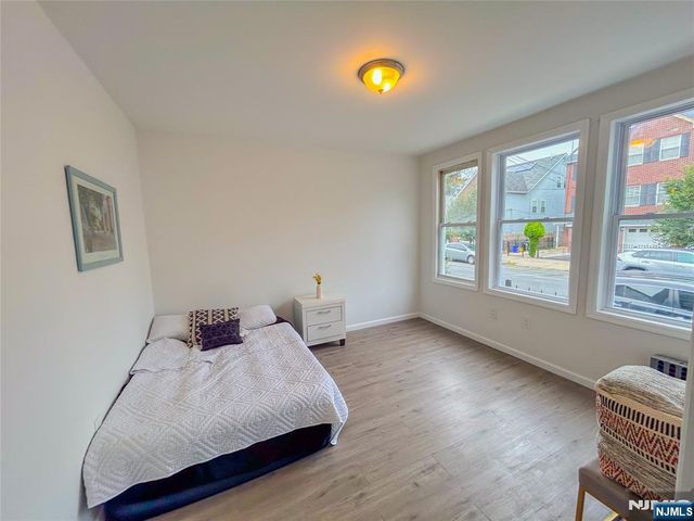 624 19th Street, Newark, NJ 07103