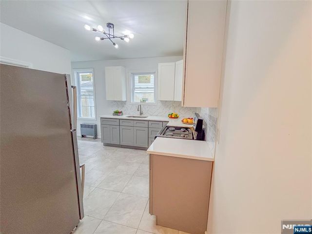 624 19th Street, Newark, NJ 07103