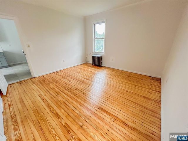 624 19th Street, Newark, NJ 07103