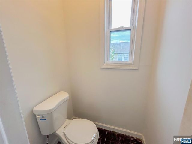 624 19th Street, Newark, NJ 07103