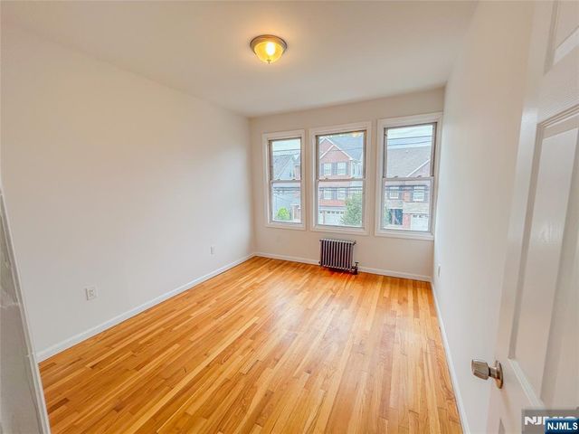 624 19th Street, Newark, NJ 07103