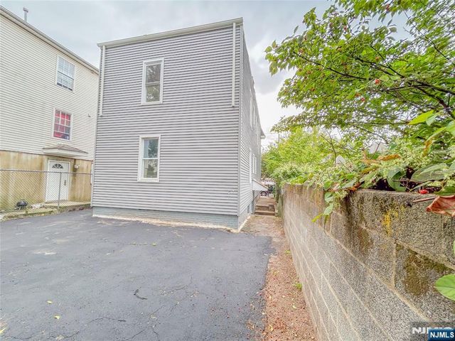 624 19th Street, Newark, NJ 07103