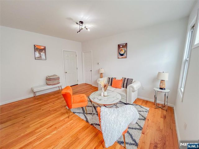 624 19th Street, Newark, NJ 07103