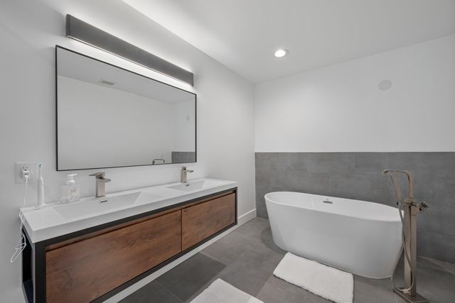 2236 Las Casitas Drive, Wellington, FL 33414