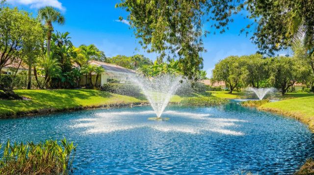 2236 Las Casitas Drive, Wellington, FL 33414